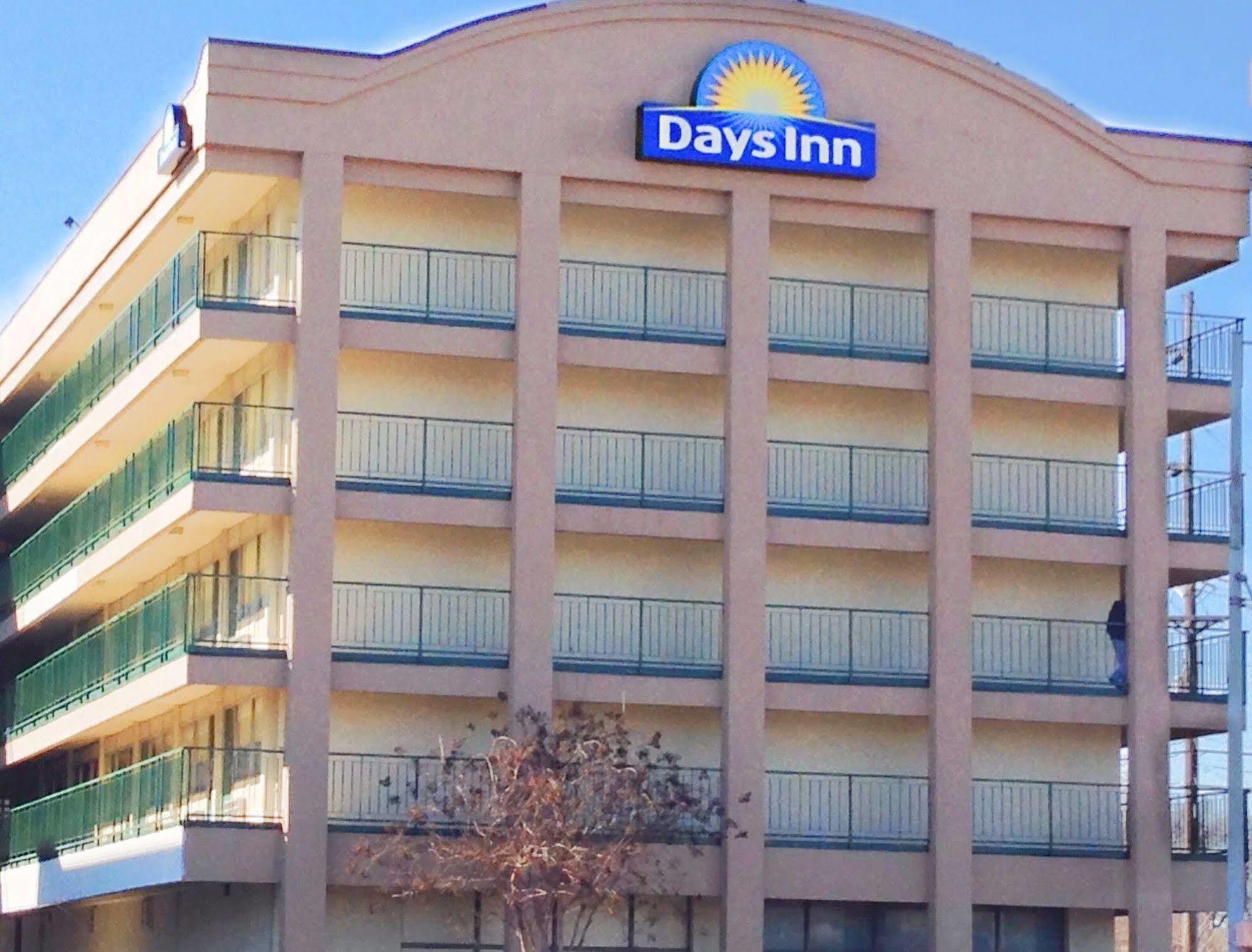 Days Inn By Wyndham Florence Downtown Exteriér fotografie